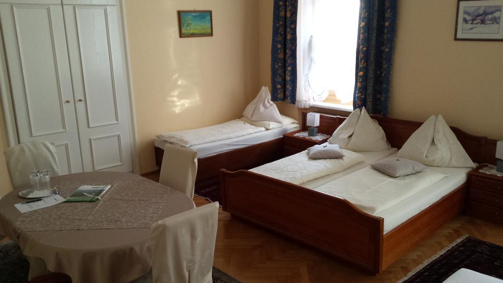 Privatpension Lang Leibnitz Cameră foto